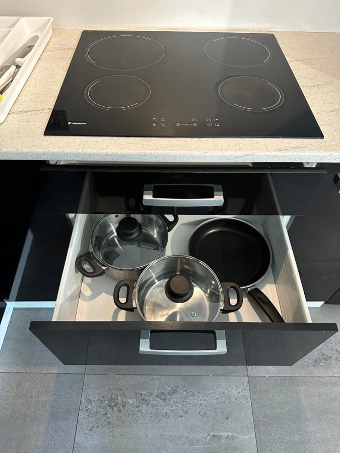 Apartman Byt 75M2 Klid Priroda Pro Rodinu Prága Kültér fotó