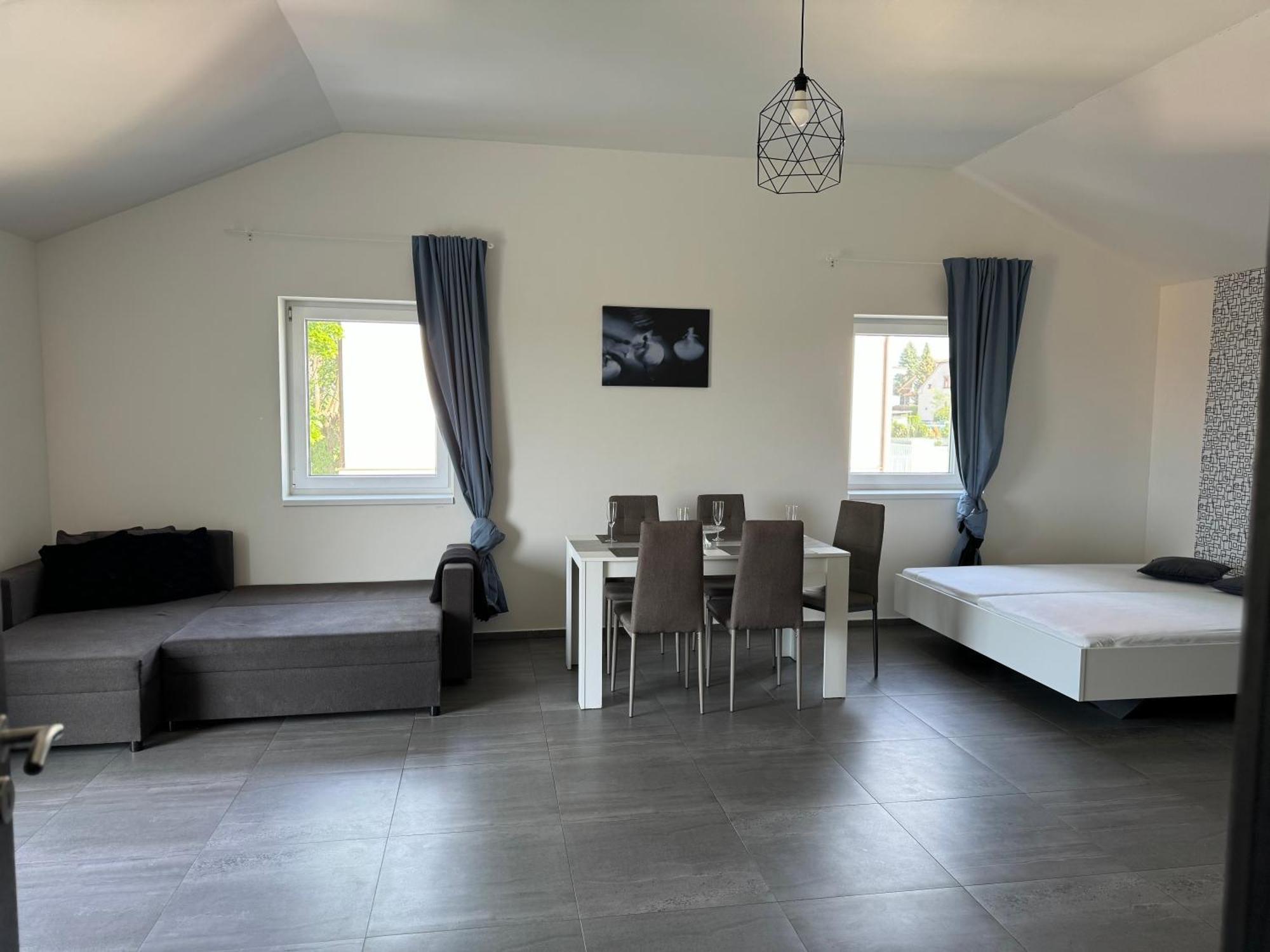 Apartman Byt 75M2 Klid Priroda Pro Rodinu Prága Kültér fotó