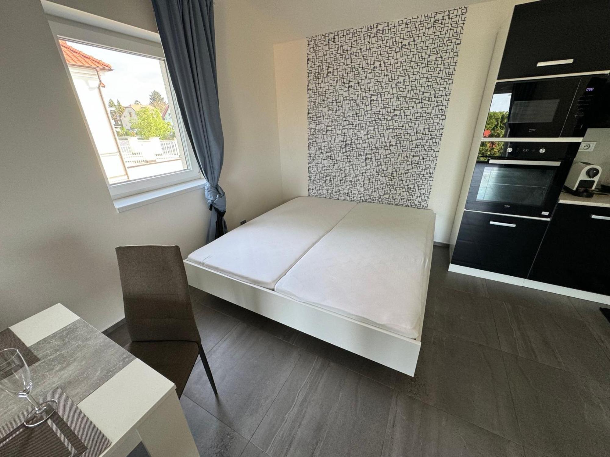 Apartman Byt 75M2 Klid Priroda Pro Rodinu Prága Kültér fotó